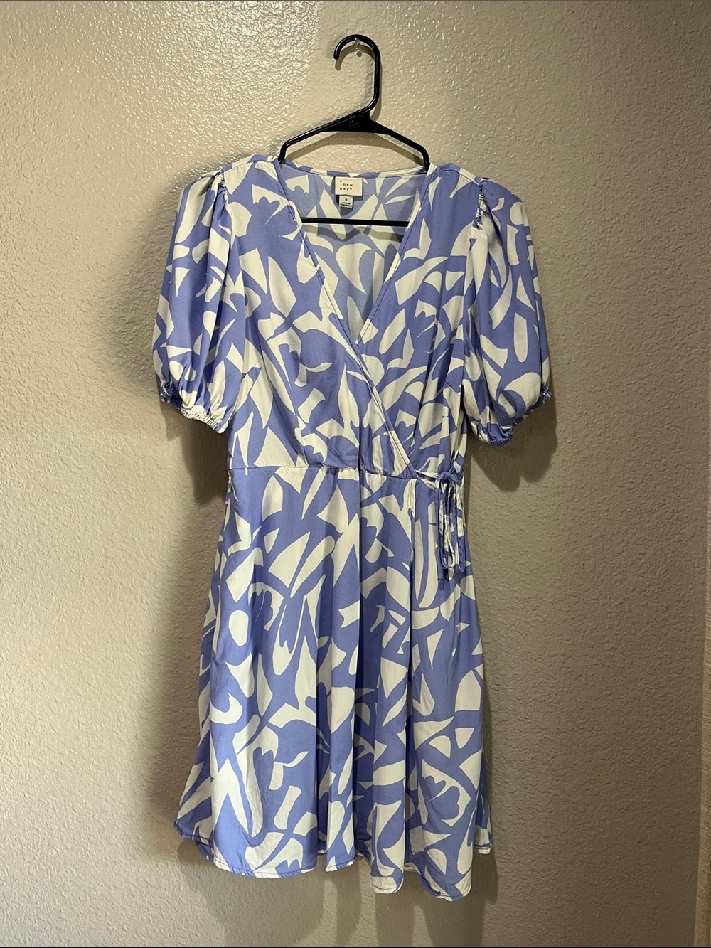 a new day Blue & White Printed Wrap Mini Dress Sz S Lightweight Boho Cottage